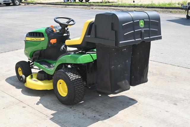Image of John Deere E120 equipment image 4