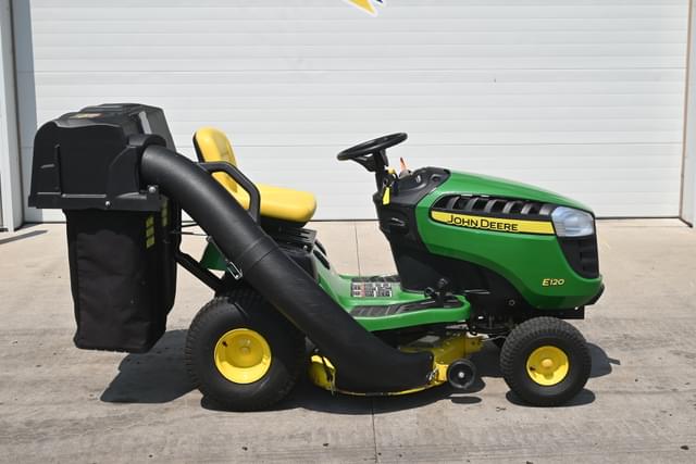 Image of John Deere E120 equipment image 1