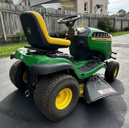 Image of John Deere E130 equipment image 4