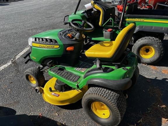 Image of John Deere E130 equipment image 1