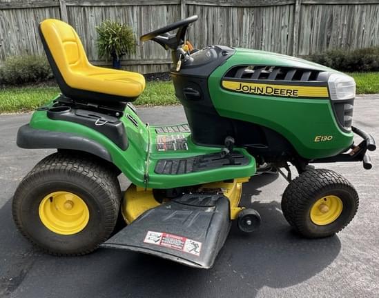 Image of John Deere E130 equipment image 1