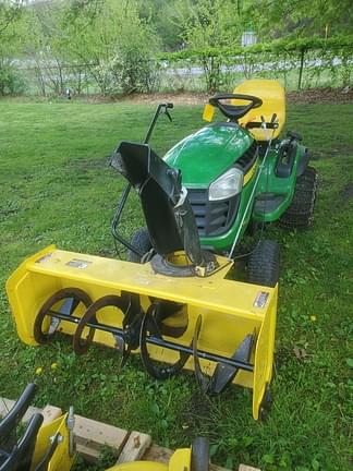 Image of John Deere E160 equipment image 1
