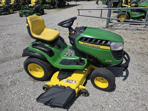 Image of John Deere E180 equipment image 2