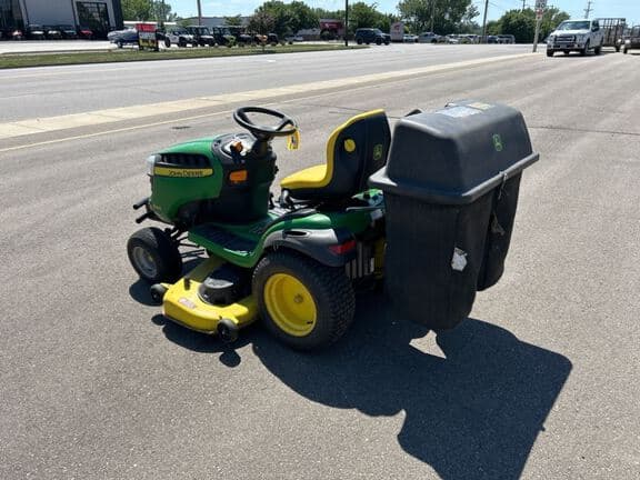 Image of John Deere E180 equipment image 2