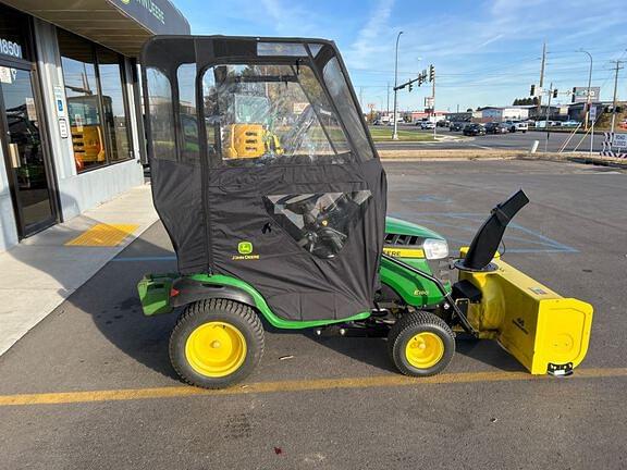 Image of John Deere E180 equipment image 1