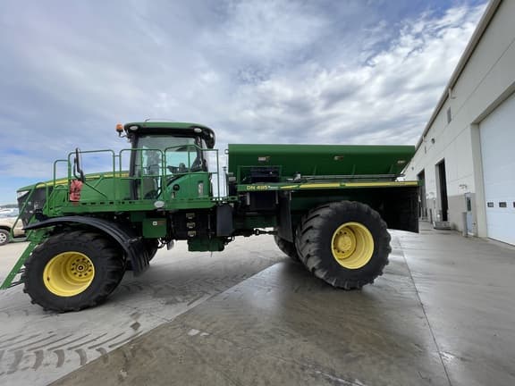 Image of John Deere F4365 equipment image 3