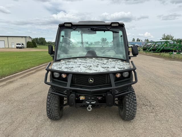 Image of John Deere XUV 835R equipment image 1