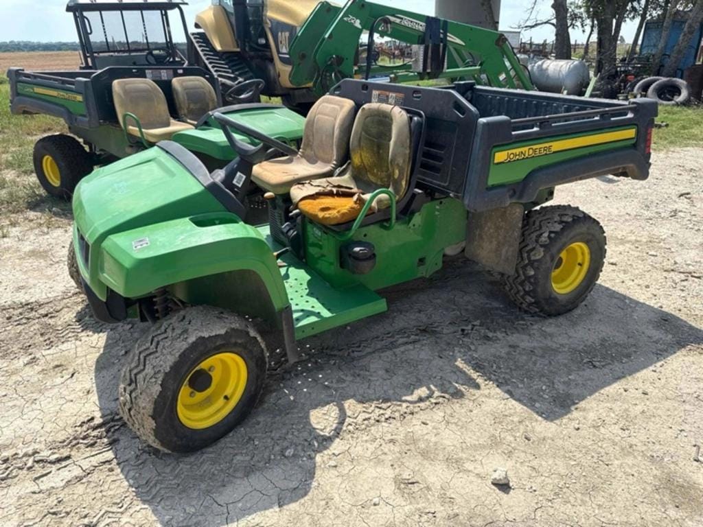 2018 John Deere Gator Equipment Image0