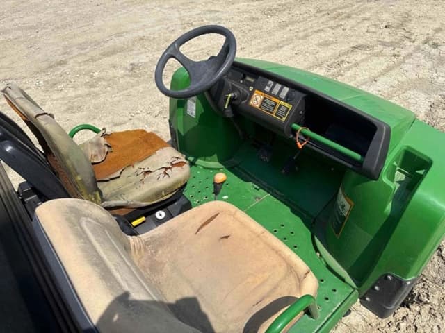 Image of John Deere Gator equipment image 4