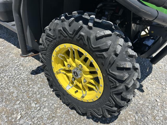 Image of John Deere XUV 590M S4 equipment image 3