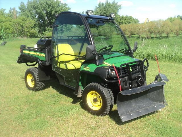 Image of John Deere XUV 825M Primary image