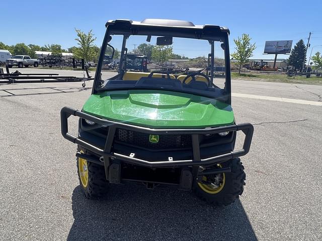 Image of John Deere XUV 835M equipment image 1