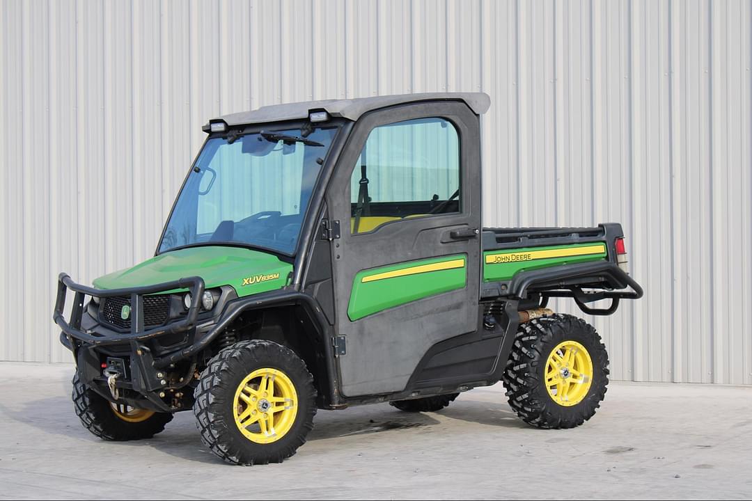 Image of John Deere XUV 835M Primary image