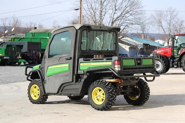 Image of John Deere XUV 835M equipment image 3