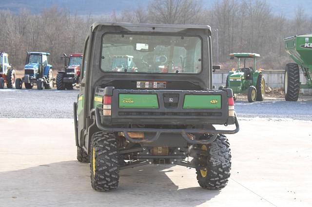 Image of John Deere XUV 835M equipment image 4