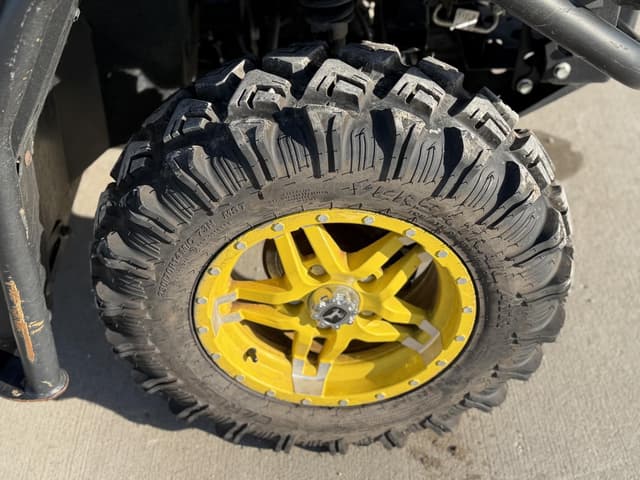 Image of John Deere XUV 835M equipment image 3