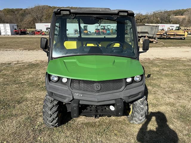 Image of John Deere XUV 835M equipment image 1