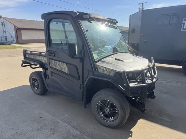 Image of John Deere Gator XUV 835R equipment image 2