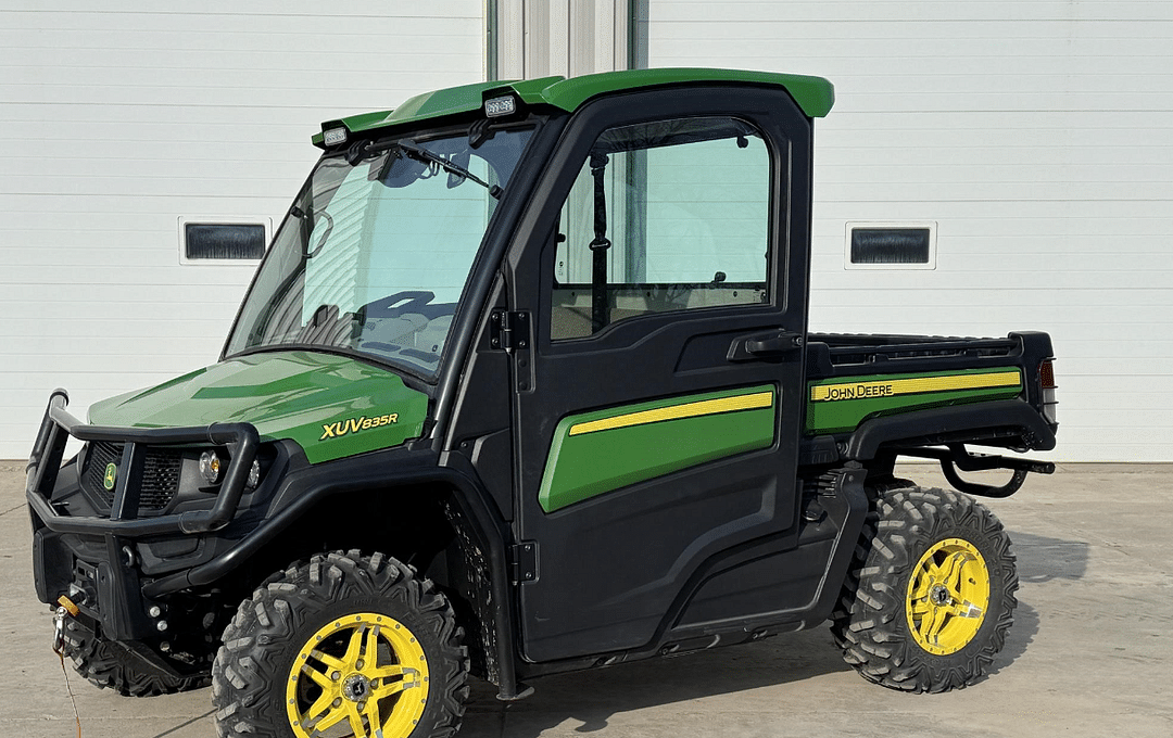 Image of John Deere Gator XUV 835R Primary image