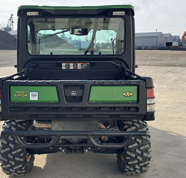 Image of John Deere Gator XUV 835R equipment image 3