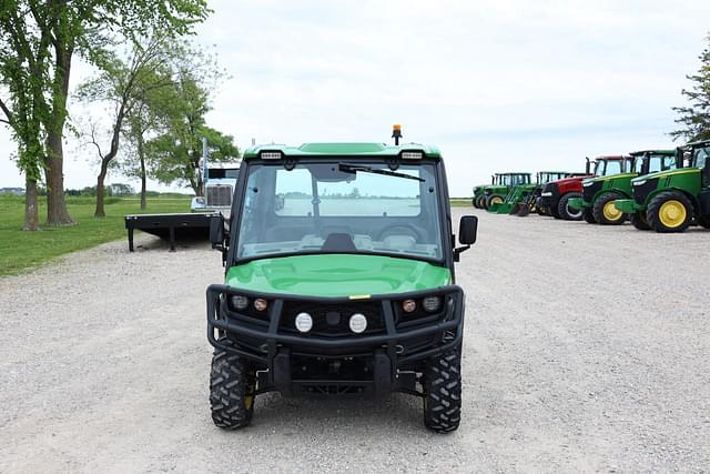 Image of John Deere XUV 835R equipment image 2