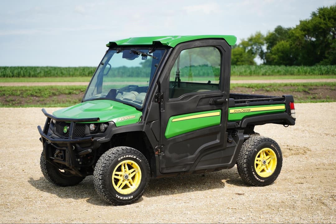 Image of John Deere Gator XUV 835R Primary image