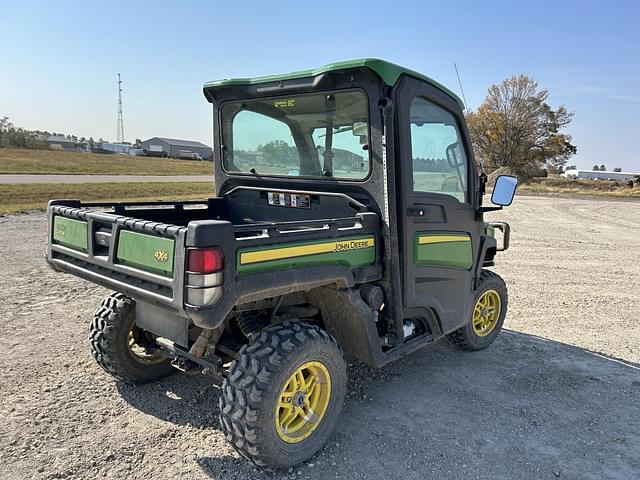 Image of John Deere XUV 835R equipment image 2