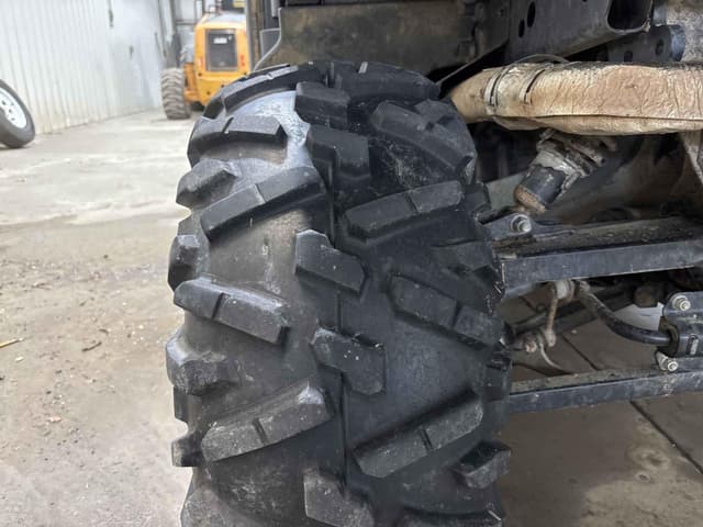 Image of John Deere XUV 835R equipment image 2