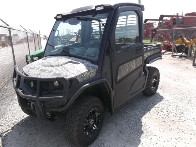 Image of John Deere XUV 865R equipment image 2