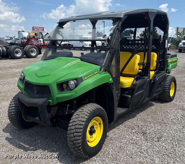 2018 John Deere XUV 590M Equipment Image0