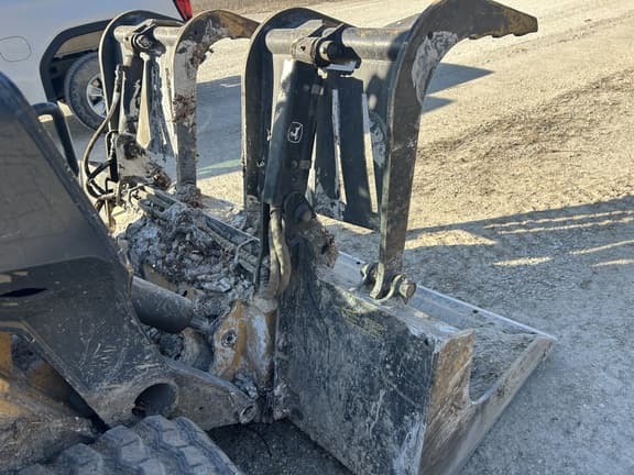 Image of John Deere GS84B equipment image 4