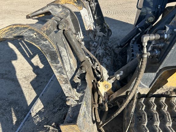 Image of John Deere GS84B equipment image 2