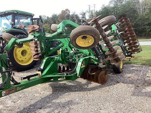 Image of John Deere 2633VT equipment image 2