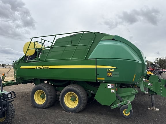 2018 John Deere L341 Equipment Image0