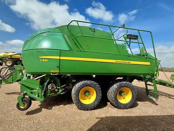 Image of John Deere L341 equipment image 1