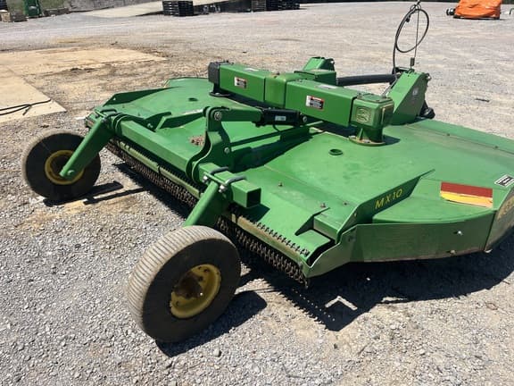 Image of John Deere MX10 equipment image 2