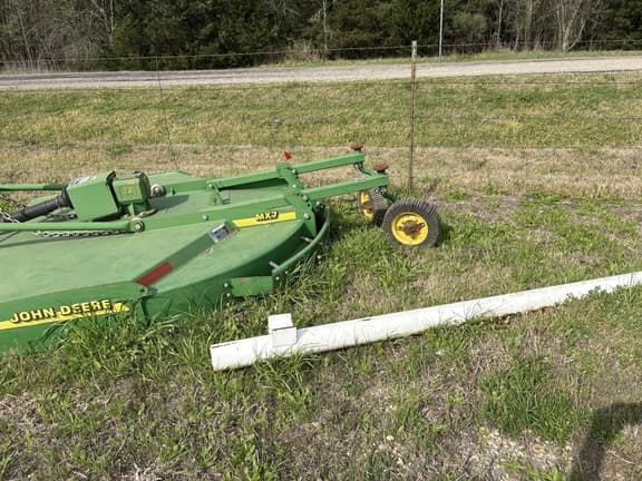 Image of John Deere MX7 equipment image 3