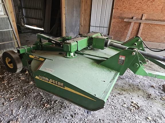 Image of John Deere MX8 equipment image 1