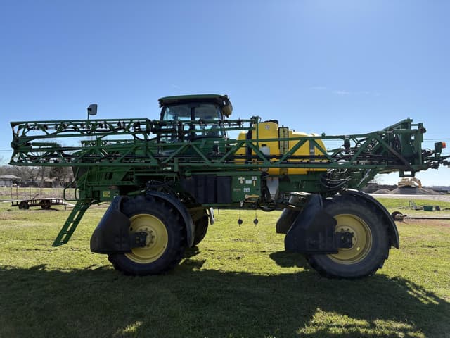 Image of John Deere R4023 equipment image 4