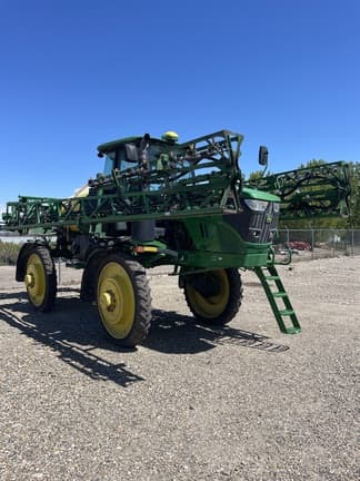 Image of John Deere R4023 equipment image 2