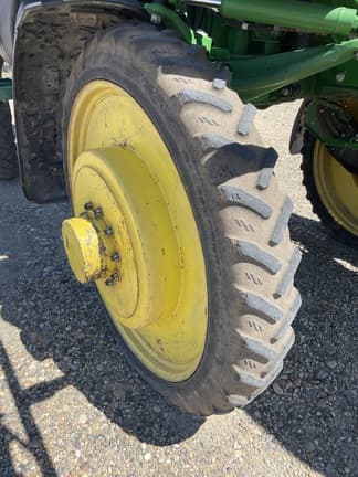 Image of John Deere R4023 equipment image 4