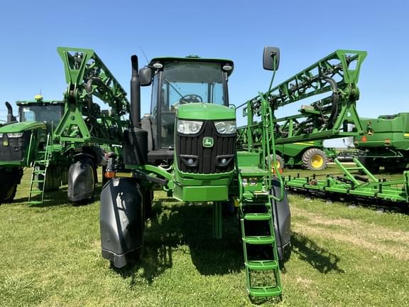 Image of John Deere R4023 equipment image 1