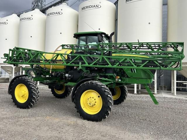 Image of John Deere R4023 equipment image 1