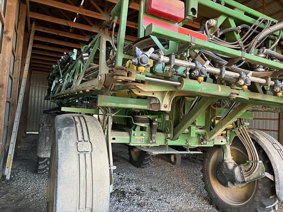 Image of John Deere R4023 equipment image 4