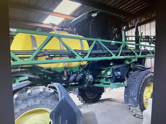 Image of John Deere R4023 equipment image 1