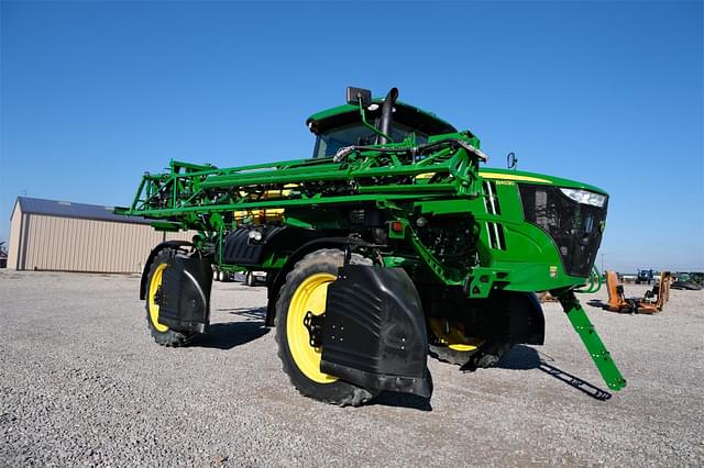 Image of John Deere R4030 equipment image 1