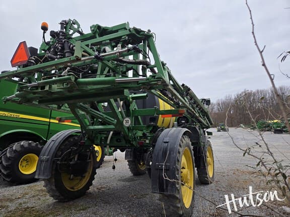 Image of John Deere R4030 equipment image 3