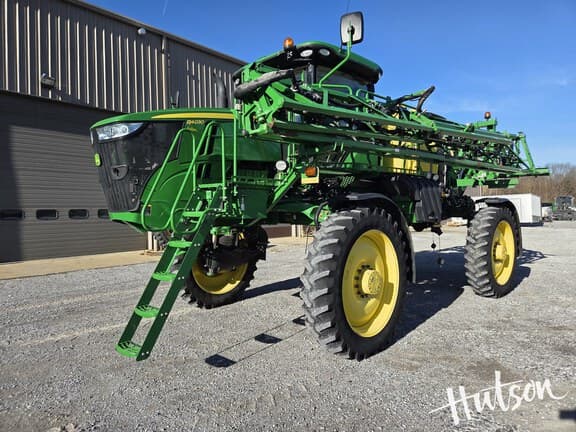 Image of John Deere R4030 equipment image 2