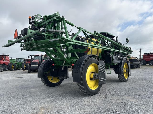 Image of John Deere R4030 equipment image 4