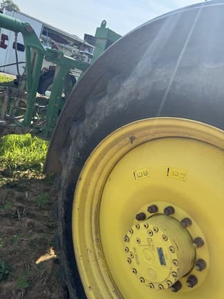 Image of John Deere R4030 equipment image 4